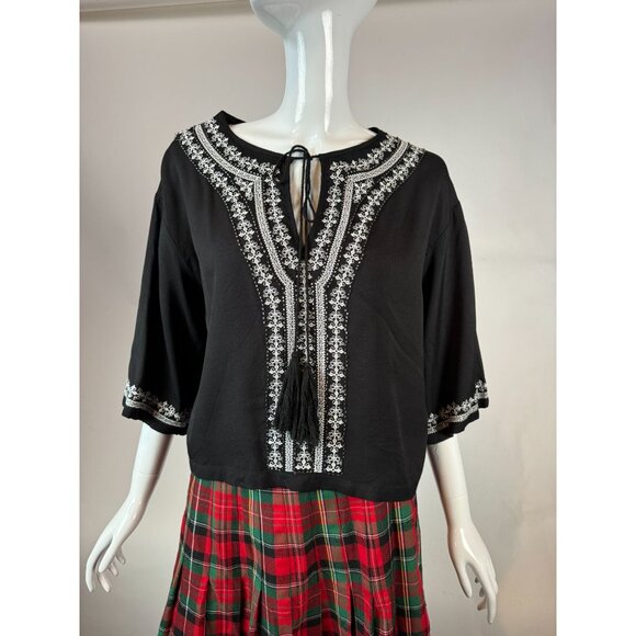 Sugar + Lips Black Embroidered Boho Top With Tassel Detail Large Rayon - Picture 8 of 16